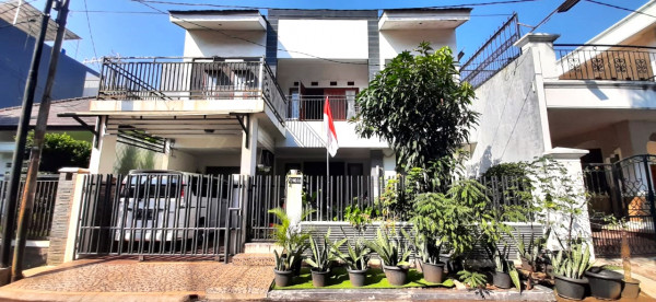 [0E3A89] Jual Rumah 7 Kamar 210m2 - Kelapa Gading Jakarta Utara